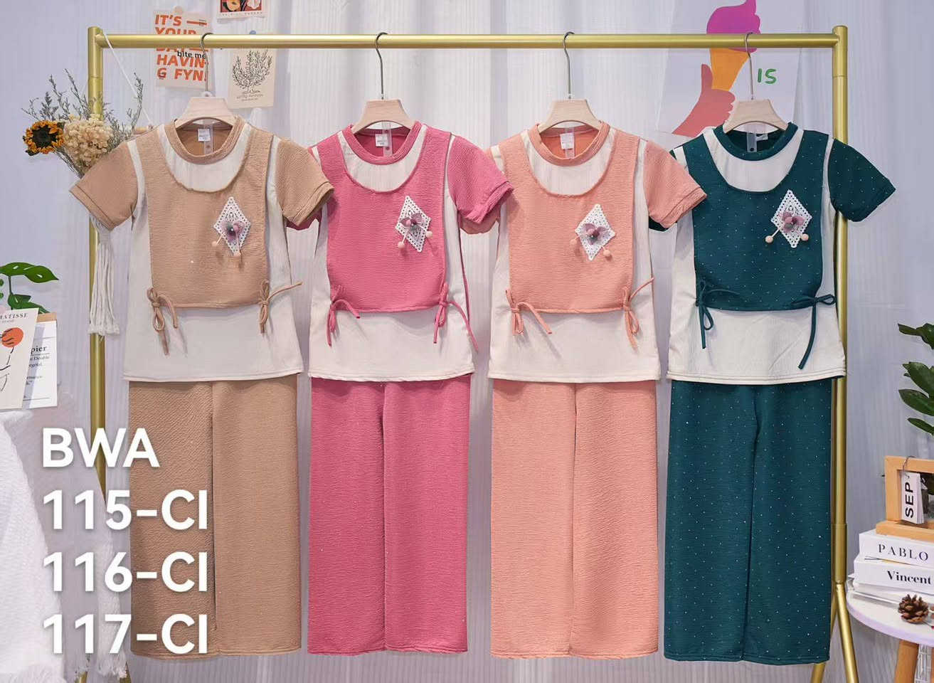 السعر ٦ الف فقط جميع الموديلات 
توصيل جميع محافظات العراق متوفر 
سعر التوصيل بغداد ٥ الف باقي المحافظات ٧ الف 
للحجز مراسلت البيج ماسنجر او واتساب ***********
