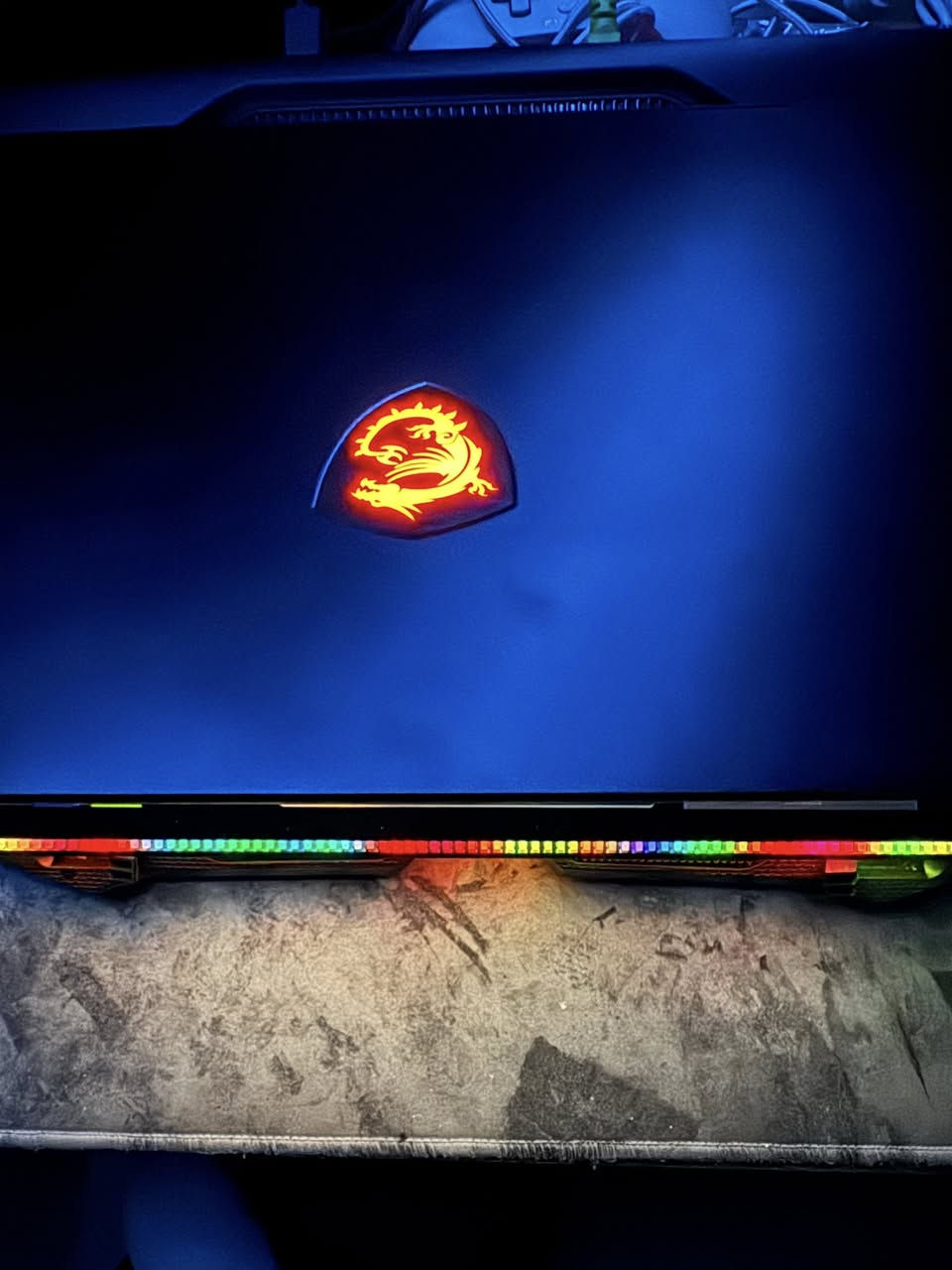 لابتوب MSI raider Ge68
Intel core i9 14900hx المعالج
RTX 4070 8GB كرت الشاشة
RAM 32 SK Hynix الرامات
Hard 1TB M.2 الهارد
monitor 144Hz FHD الشاشة
 مستخدم لمده ست اشهر نضيف جدا 
رقمي للتواصل ***********
