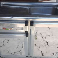 سنكي نضيف البيع متر واحد  سعر خاص او تصال عله رقم 07808087263