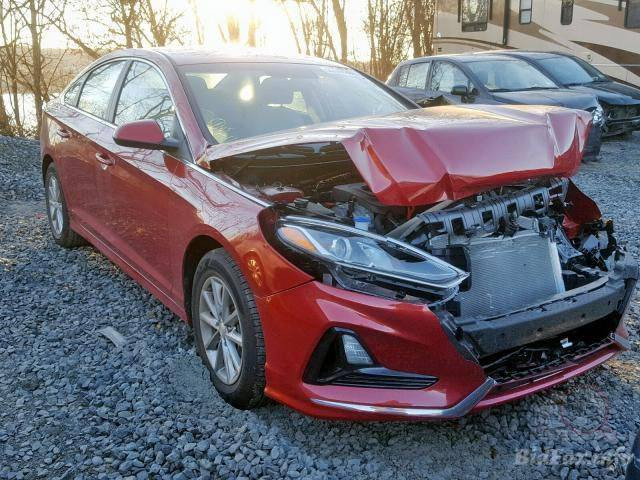 السلام عليكم .. سوناتا موديل 18 وارد امريكي للبيع او مراوس تبديل فقط بنيد ماشيه 73 م محرك كير حداديه كفاله.. السعر 140 وبيها مجال 
***********
