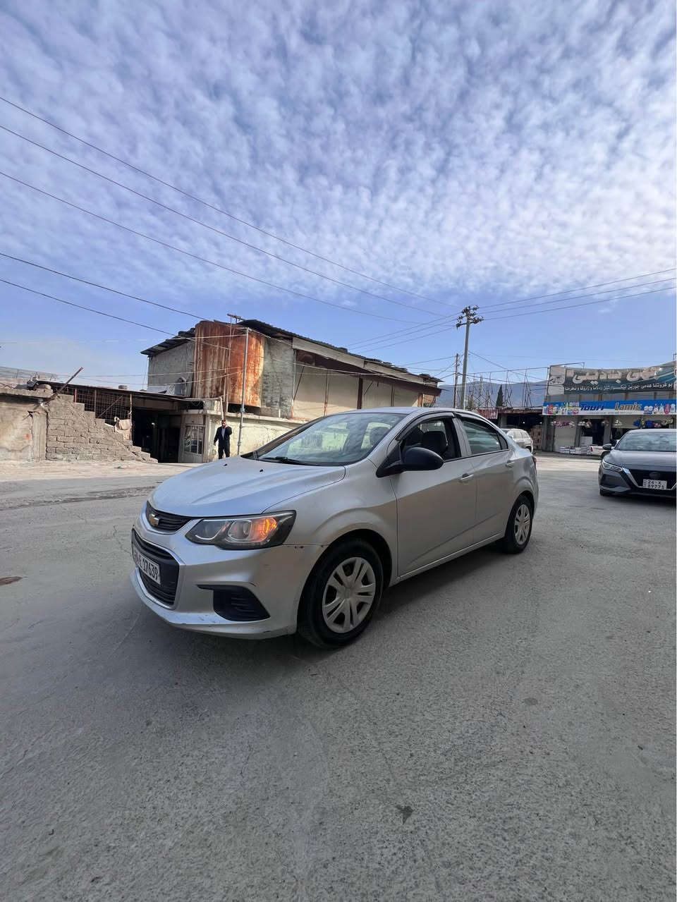 شوفرليت افيو موديل ٢٠١٧ محرك ١٦
كير ومحرك وتبريد بشرط
رقم وسنويه وهزه جديده
رقم دهوك ورقم انگليزي
باسمنا تحويلها بشرط
مكانها دهوك داخل دهوك
سياره بيها كم قطعه بخه صبغ
بس اني ابيعها حيزام بخه صبغ 
بس بدون دواخل بشرط 
بجم كبس 
سياره الف ما بيها مصرف شرط
سعرها ٧٣ ورقه ونزل ١ غرامه
*********** بيها واتس دهوك, العراق
