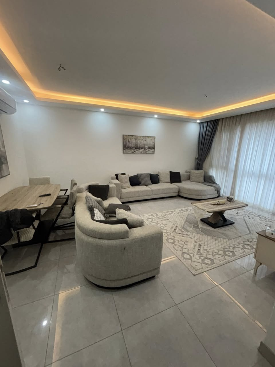 شقة للبيع مجمع النسيم
مساحة 140
مؤثثة جاهزة للسكن
عمارة A1 طابق 11
اطلالة بوليفارد
السعر 335
واتساب ***********
