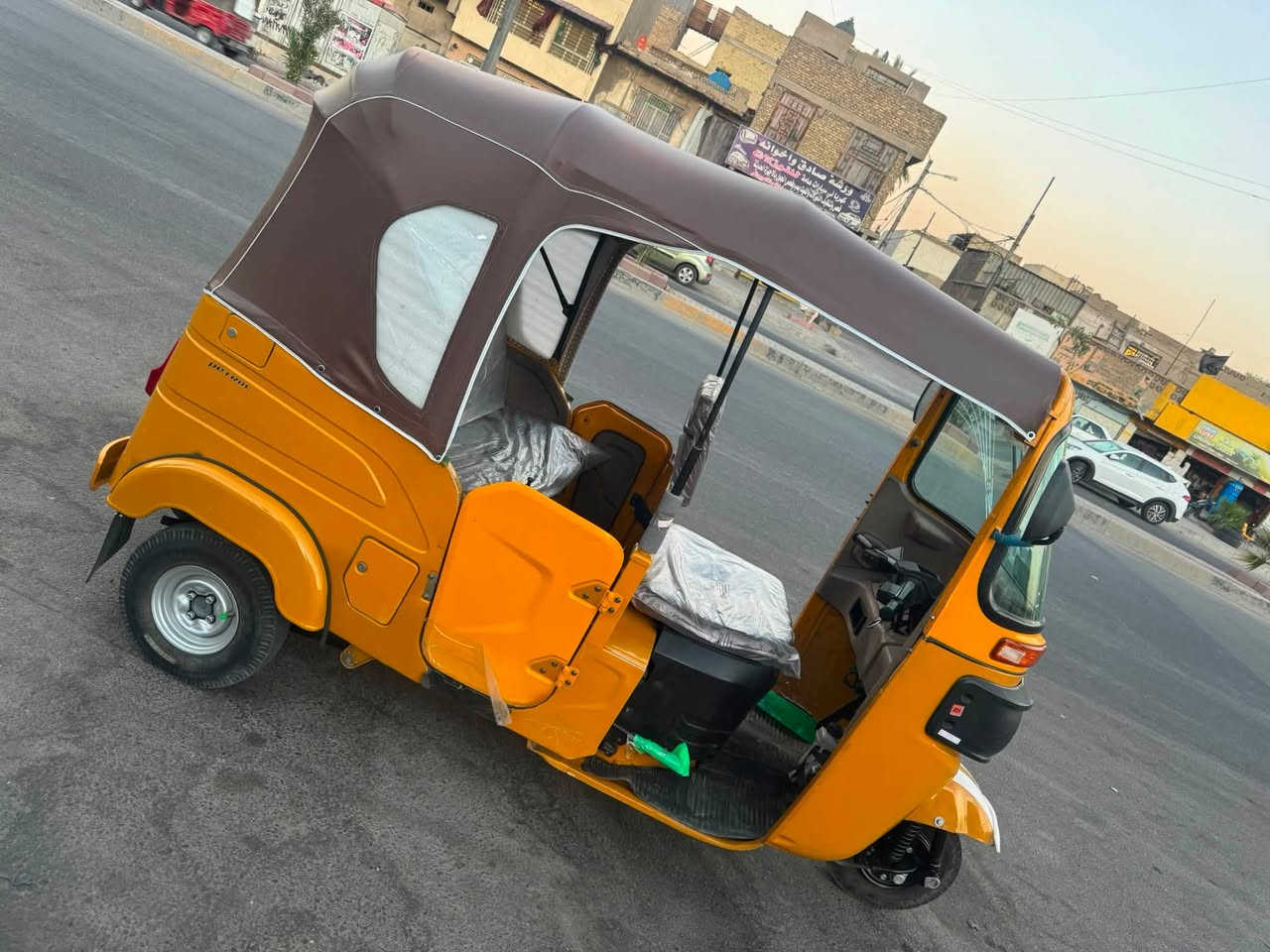 سلام عليكم تكتك للبيع موديل 21 شهر ٦ رقم وسنوية بغداد تحويل ثاني يوم عنوان بلديات سعر ٧٣٠٠ شراي يتصل ***********
