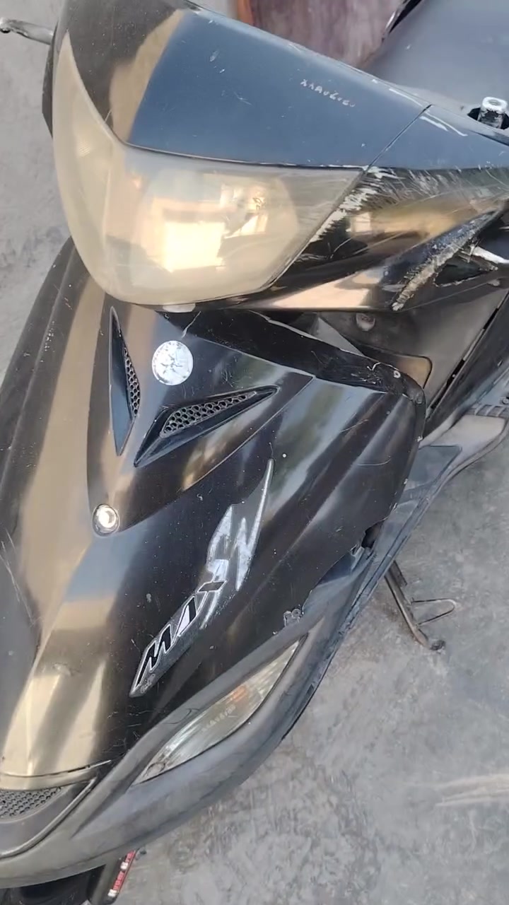 ثعلب للبيع دراجة نظيفه وكل شغالات كهربائيات مكينه ناعمه مكان الشعب السعر 375 وبيه مجال حلك جيه ***********
