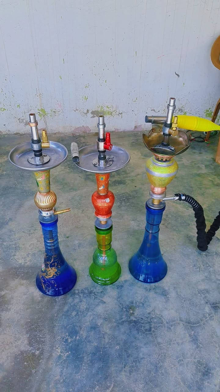 طه سنفوره شرط الواحد 45الف تدخن بي يلا تاخذ
كركوك واسطي *********** وتساب
