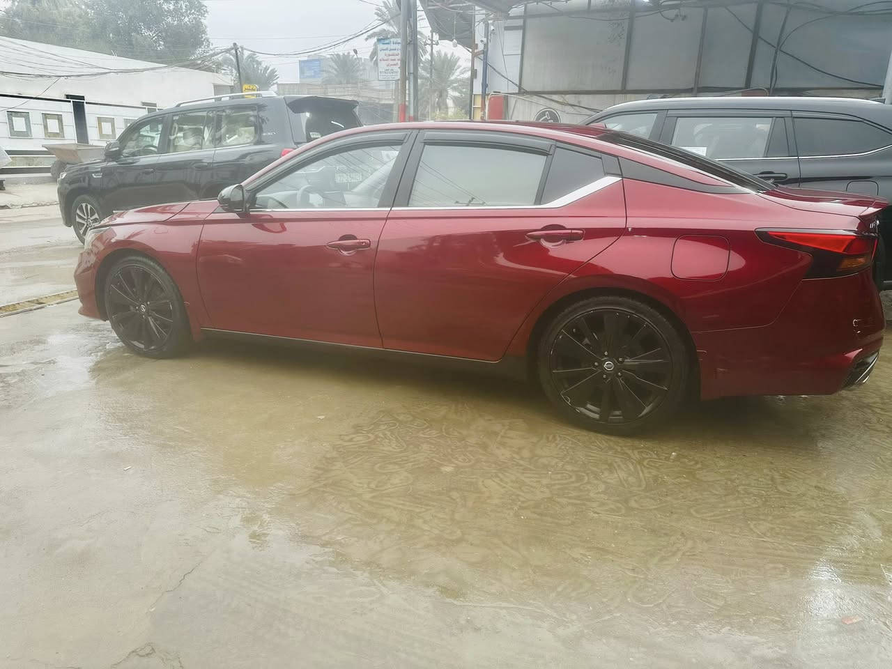 نيسان التيما  SR
موديل : 22 
مكينه : 2000
رقم.   : بغداد 
ضرر باب للصدر فقط 
بدون ايرباك 
البجم كبس الجنطه كبس 
بدون صبغ بدون بارد 
مواصفات فول ١/١
رادار امامي جانبي 
حساس خلفي 
توقف ذاتي امامي خلفي 
تحديد مسار
تثبيت السرعه 
فتحه سقف 
ويل رياضي 
تخم تاير جديد 
صدر امام خلفي جديد 
كل نقص مابيها 
ماشيه ٤٥ ميل 
السعر ١٧٥ 
عنوان ديالى بعقوبه 
رقم صاحب ***********
