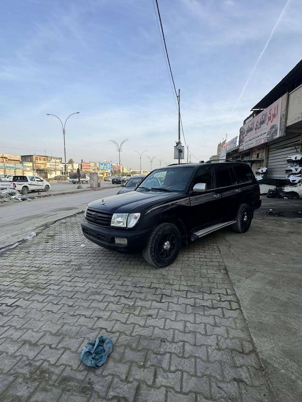 ام عليكم للبيع لاندكروزًمديل ٢٠٠٤ مكفوله من الحادث والتبديل محرك بلادي ٦ سلندر كير أوتوماتيك مصبوغه سوده اصل ابيض كتاب مزاد وكاله ام الباركود مكاني بابل لاستفسار *********** السعر ٧٥
