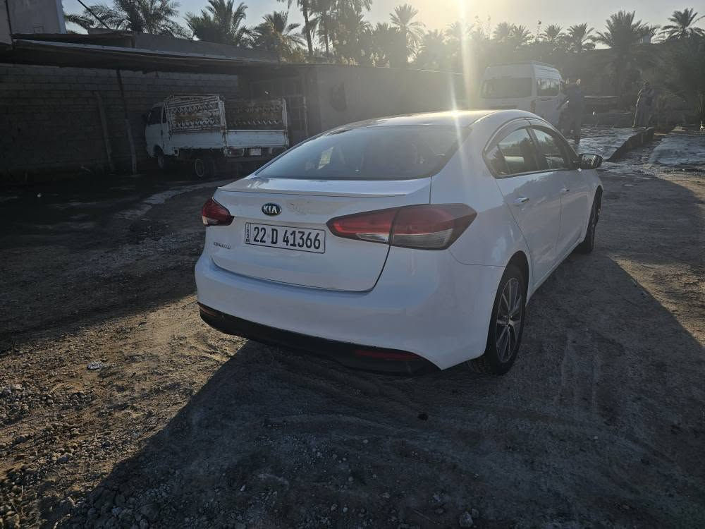 السلام عليكم
كيا سيراتو 2018 خليجي فول مكفوله عام فقط طخه بسيطه بالبجم بدون تبديل
المكينه 2000
تحكم ستيرن
فتحة قماره
مري شفط 
ويل كروم
السيارة بإسمي قبل شهر داورتها
رقم انگليزي سنوية جديدة
تريد مداور تريد وكاله اني حاضر
***********
السعر 135
للاستفسار الاتصال عالرقم حصراً
مااجاوب خاص النجف, العراق
