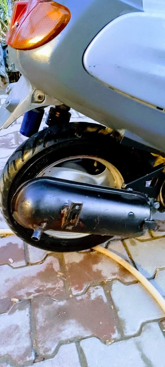 دراجه منغولي كهربائيات شغاله شلعه معدل السعر 350 وبيه مجال للاستفسار ***********
