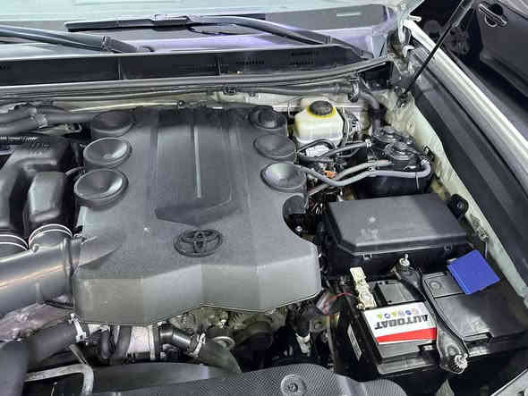 اللي يدور سيارة قمة في النظافة والروعة يتفضل  
برادو 2015  TXL فول مواصفات عدا الفتحة 

اخوان ما اراوس بيع فقط علما السيارة نظافة  100‎%‎ 

محرك ٦ سلندر 

رقم أربيل  

بصمة

ثلاجة

تشغيل عن بعد

لايت زينون 

شاشة كبيرة 

حساس خلفي 

تحكمات ستيرن 

ماشية ٢٥٠  كيلو حقيقي

السيارة بدون صبغ فقط جاملغ النفر تبديل شركة بسبب دعم 

وبيها تعديل بارد شبر باب النفر وبالصندوق 

السعر ٢٩٥ وبيها مجال 

مكان السيارة دهوك 

للاتصال  ***********
