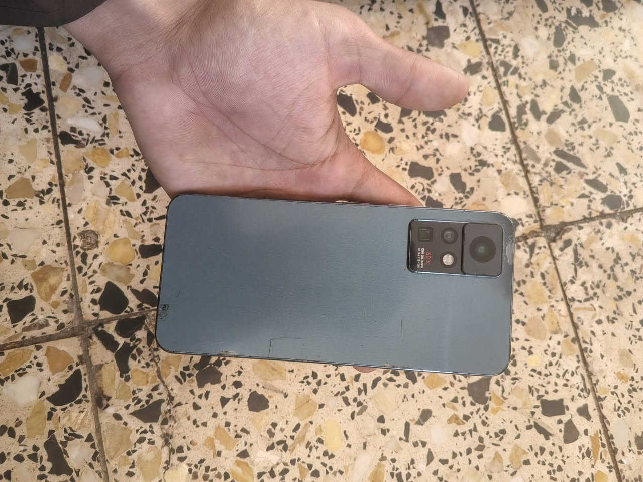 سلام عليكم جهاز lnfinix ZERO X Pro
غني عن تعريف جهاز مال بيت نظيف 
الجهاز مفتوح مبدل بي فربم ول باقي كلو وضع شركه 
لمس مفطور ما مثر ما يبين الفطر ناعم داكرت الجهاز256
هاذ 👇رقمي   البطاريه 4500mAh قطاره سعر الجهاز 135 بي مجال  ***********
