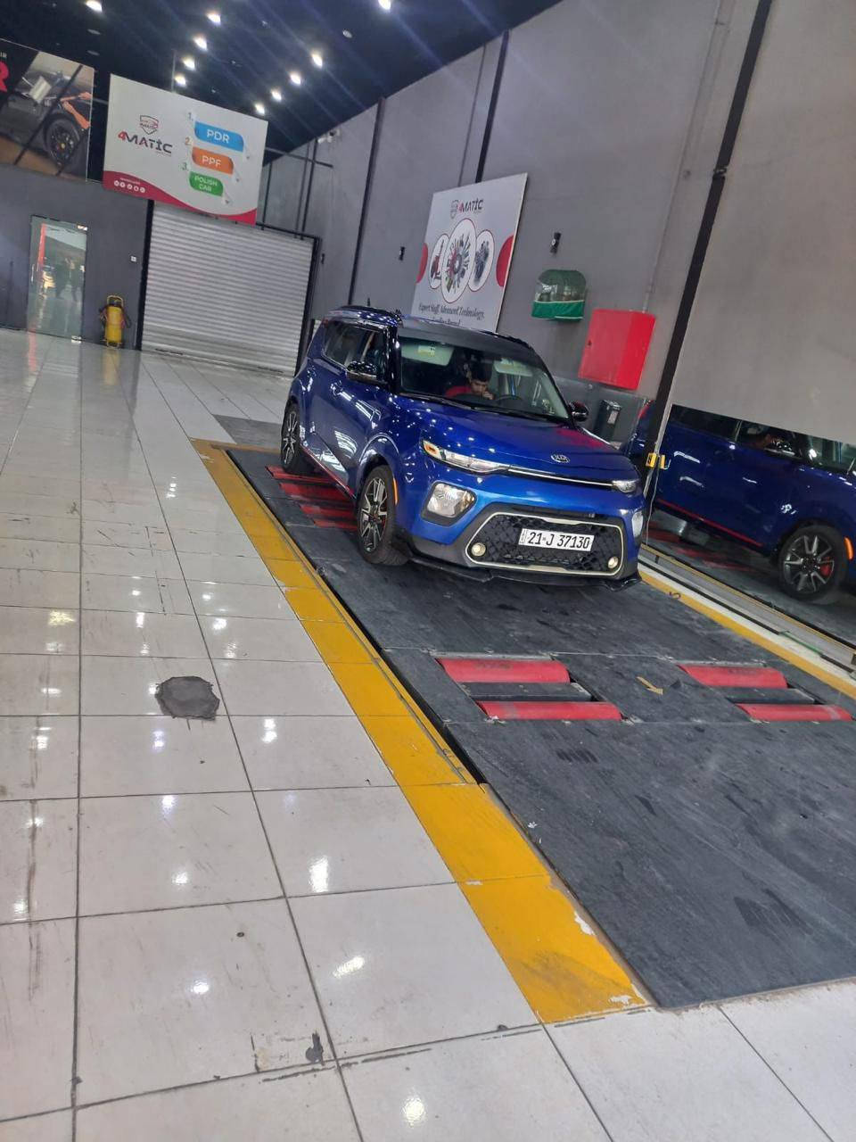 السلام عليكم 
كيا سول gtline فول الفول بس بنيد صبغ 
رادار امامي وخلفي وتوقف ذاتي وكلش هواي مواصفات بيها
صور الحادث مرفقة
السعر ١٢٩$
***********
*********** بغداد, العراق
