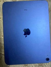 أيباد 10 ذاكره 64 مشحون شي قليل مستعمل سبوعين فقط اخو الجديد المكان بغ...