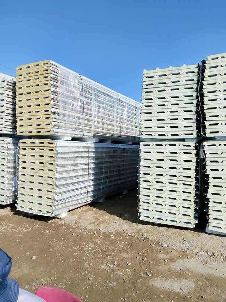 بسم الله الرحمن الرحيم على بركه الله تم اليوم وصول كميات كبيرة من السندويج الجديد والمستخدم توجد خدمة توصيل حسب الاتفاق تنويه هام واشتري جميع انواع السندويج المستخدم توجد كوادر تفصيخ بس تصل والباقي علينا مكاني كربلاء حي الغدير رقم ***********
