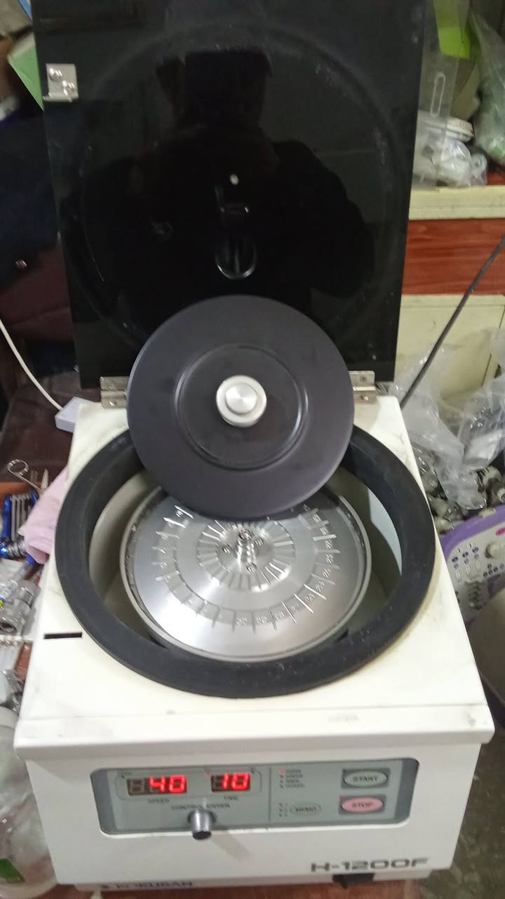 السلام عليكم مايكرو سنتر ياباني نظيف 95% شغله ممتاز الصوت كاتم سعر 400 دولار لاستفسار على رقم الواتساب 
‏‪0771 578 6938‬‏
