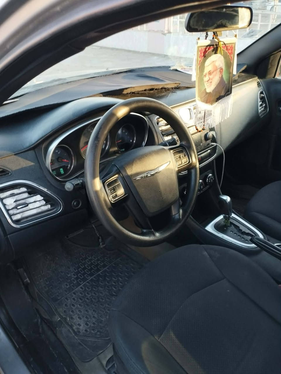 السلام عليكم 
سي 200 امريكي 
موديل 2014
سياره جاهزه  سنوية 2027
***********
مكان ناصريه
