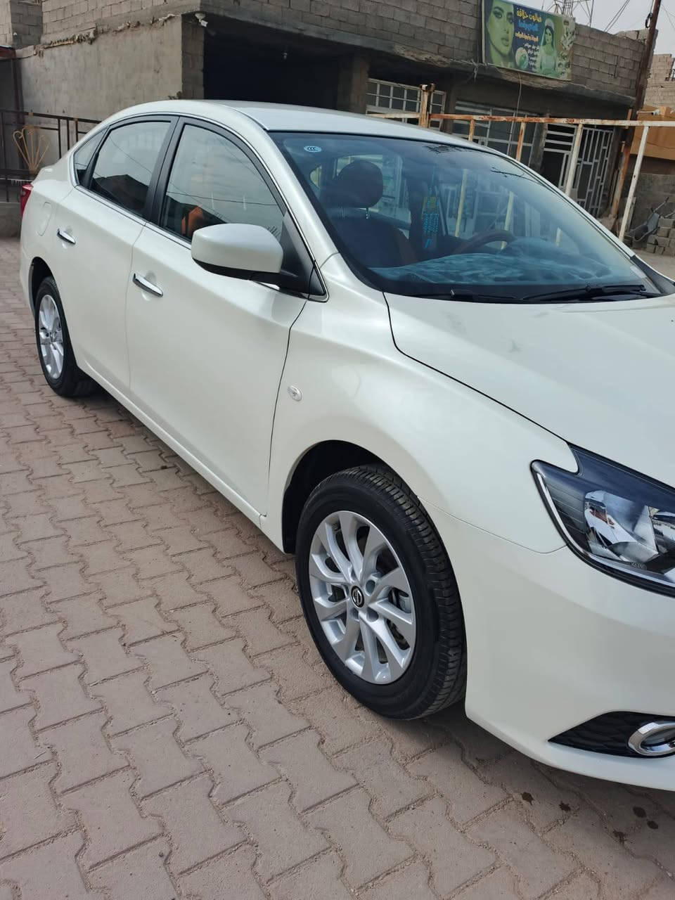 سلام عليكم 

سنتره للبيع موديل 25 

 ماشيه 5000

سياره بوضع شركه 

مكفوله كفاله عامه عده شخط 

بسيط كلش 

سياره معروفه مواصفاته 

***********

سعر 131 أو بيه مجال بسيط كلش 

مكاني بغداد قضاء المدائن
