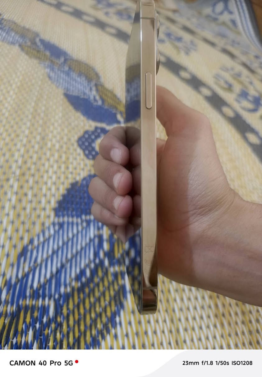 إيفون 13برو ماكس ذاكره 256مبدل شاشه من أبل اصليه بطاريه 93نضيف فول السعر630للتواصل واتساب***********
