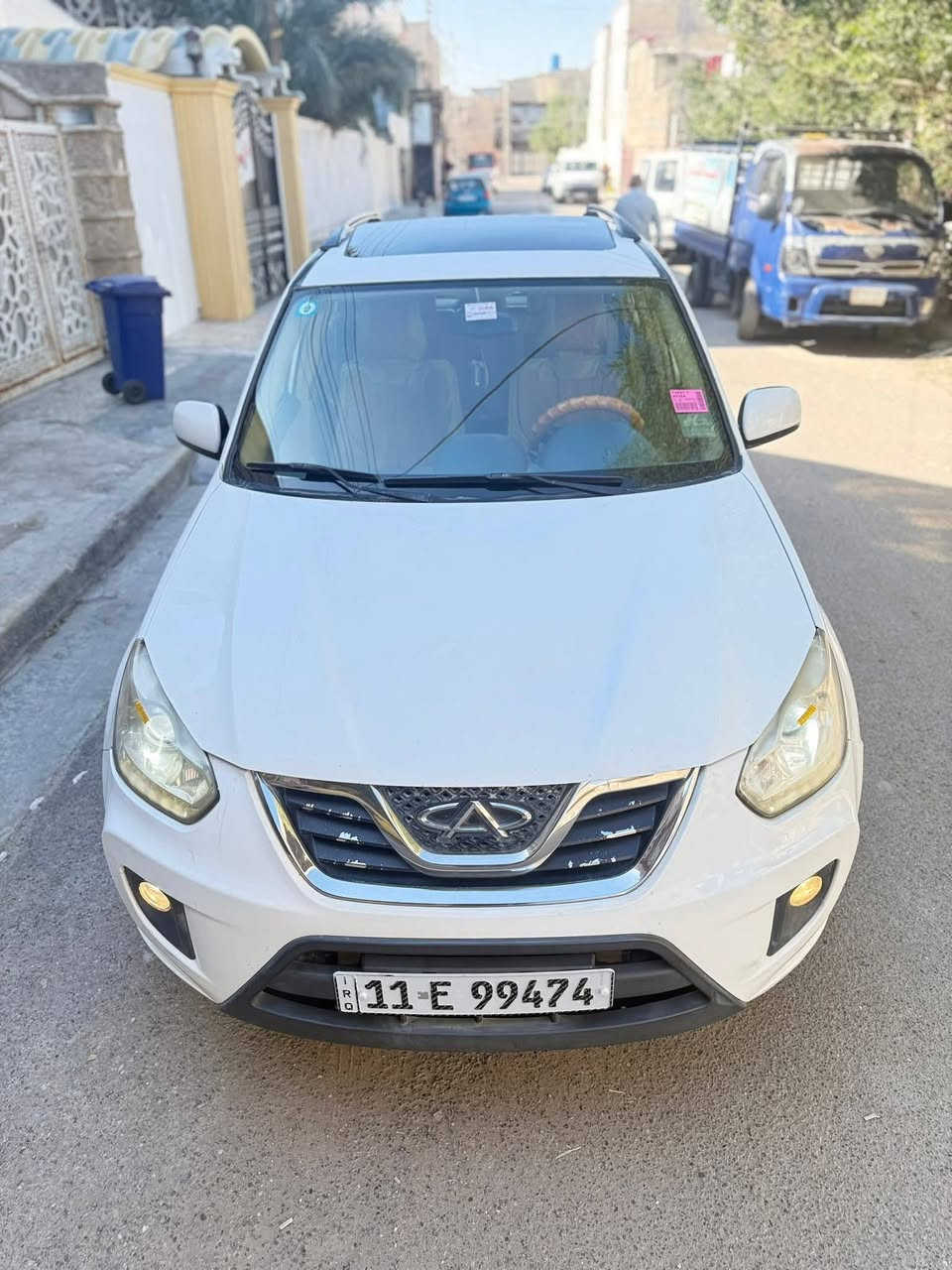 السلام عليكم ورحمة الله وبركاته
شيري تيكو موديل ٢٠١٣ رقم وهزة وملسق وسنوية كلة جديد مصفر

اللون ابيض لا ضربة ولا تبديل بيهة تعمير خياسات معروف الشيري منين يخيس حشة السامع

مكينة ١٨٠٠ وكير كهرباء وتبريد وصدر وتخم تاير وشاشة كلة جديد ومكفول ١٠٠ بالمية

دواخل السيارة بالنايلون جديدة استخدام شخصي مكان السيارة الأمين الثانية قرب جامع المحسن او مدرسة الاخيضر حيدر ابو حسام ***********
