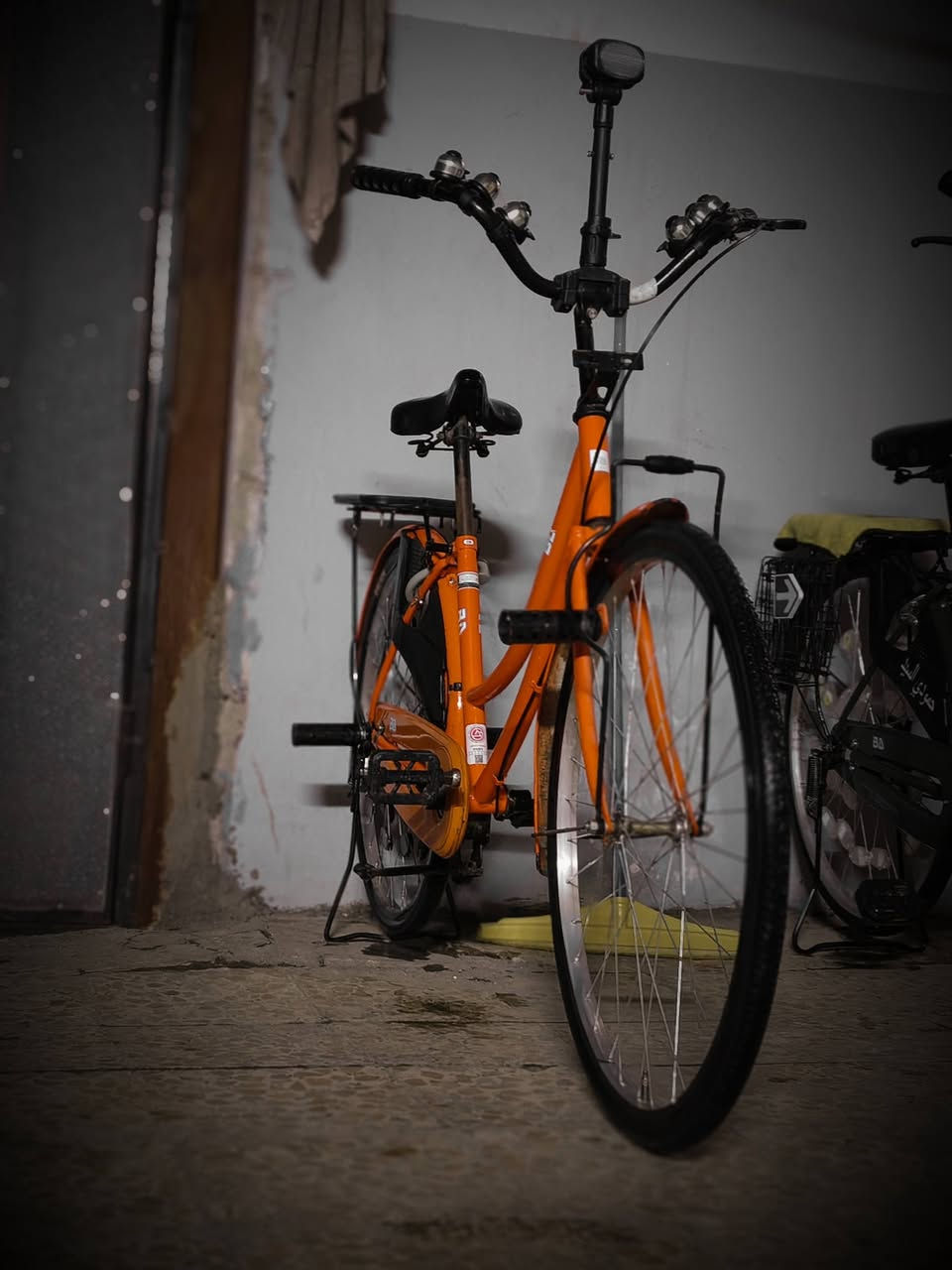 بـايسكـلات للـبيع الزيتوني ١٣٥ جديد والبرتقالي ٩٠وبي مجال امبدل قبع صينية فقط ***********
