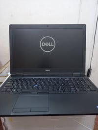 لابتوب دل dell  الجيل الثامن . فئة المعالج H  المعالج كور اي 5 الجيل 8...
