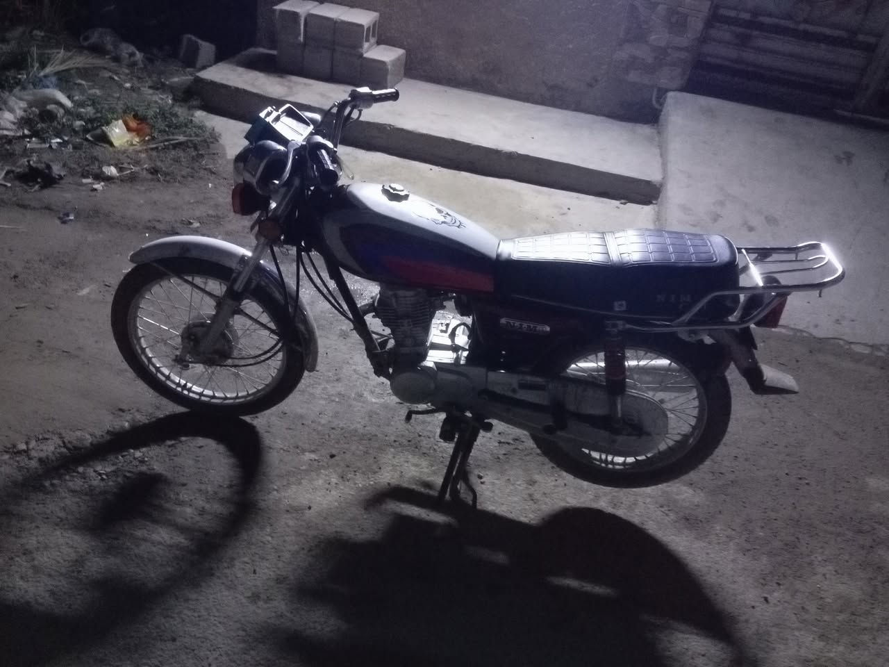 سلام عليكم دراجه نامه للبيع موديل 26 مكفوله كفاله عامه محرك مامدود عليه اسبانه أوراق كامله مكمله اي نقص مابيها عل وضع الشركه صار شهر من اخذته السعر 650 وبيه مجال حك الجيه مكاني ديالى الخالص هبهب وهذا رقمي ***********
