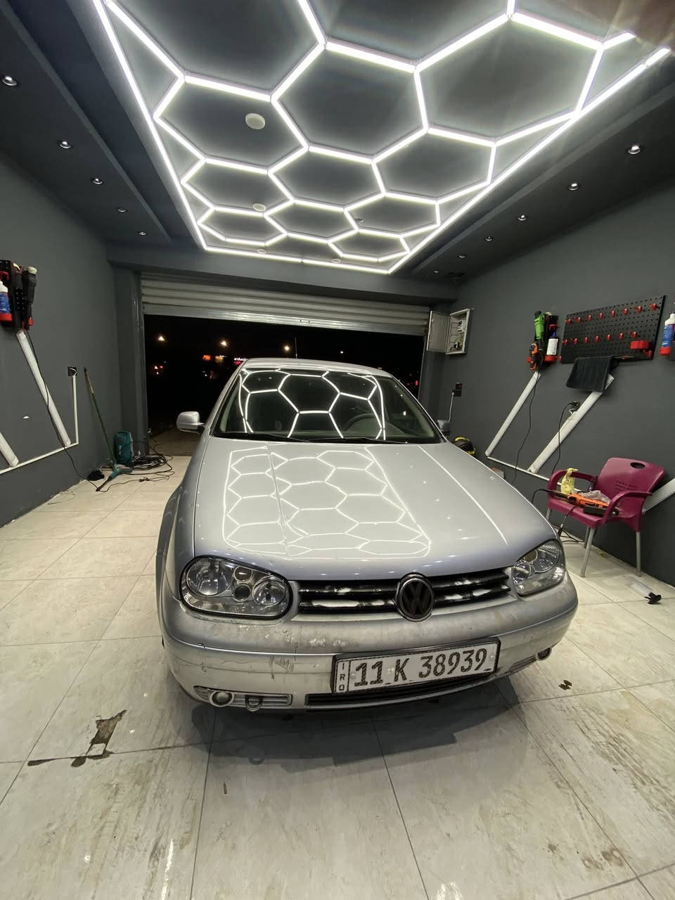 كولف 2002
محرك 2000

سيارة جاهزة يرادلها ترتيبات بسيطة

محرك جديد

السعر 70 وبيها مجال

***********
