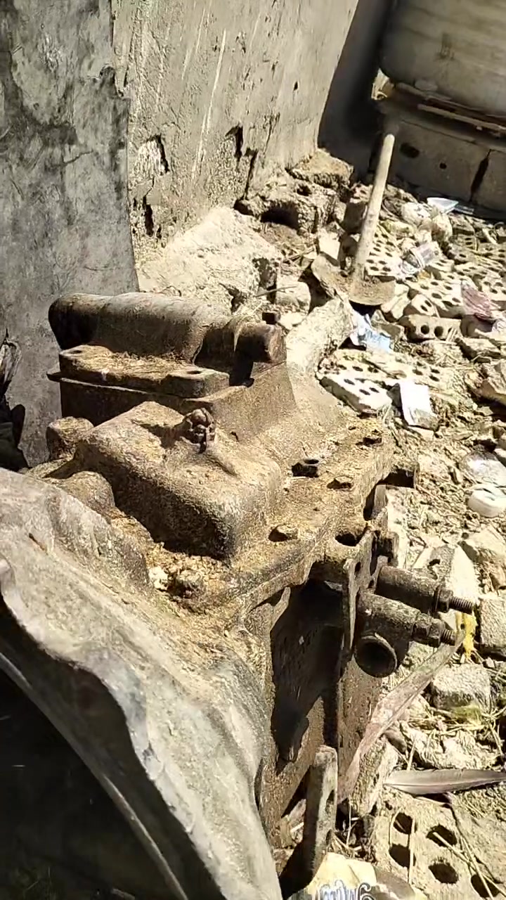للبيع كير مال هينو جيش شعبي  شغال شرط لفحص ***********  واتس اب فقط

