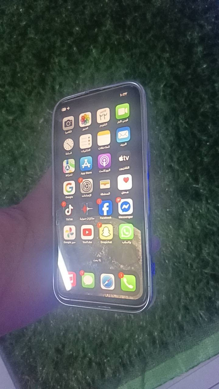 السلام عليكم آيفون Xsmax  محور 16 برو جهاز نضيف مابي عيب شاشه بلاد مكان دبل  سيم كارت شغال   
سعره 170 الف.   ***********
