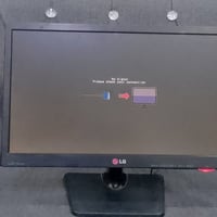 شاشة حاسبة للبيع السعر ٥٠    ٠٧٩٠٢٦١٦٢٦٩