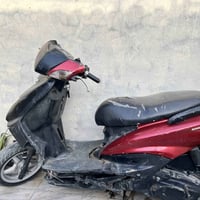 سكنس نثيه كوم حديد  للبيع السعر 200 وبيهه مجال 07870772648