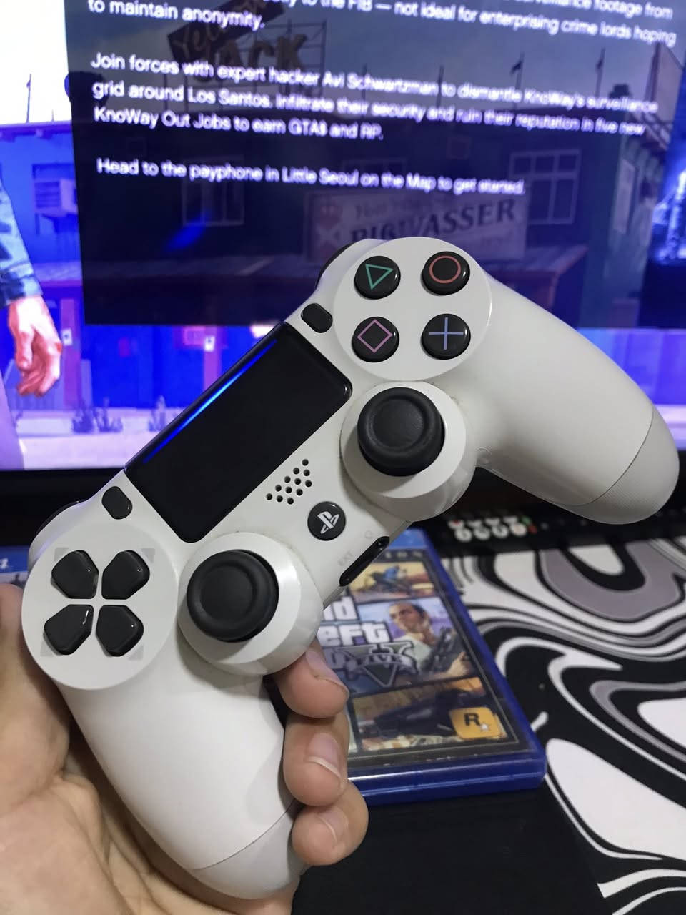 بلي ستيشن
بلي مستعمل مساحه  التخزين  512 

بلي لوك ستيكر ما مفتوح ولا مصلح

يجي ويا قرص gta و قرص The crew 2

يجي ويا يوبي اس (جهاز حمايه)

يجي ويا حساب محدث بي  فورتنايت و روكت ليق و بيس 2025 و gta و ذاكرو 2 

سعر جدا مناسب 275 و بي مجال للطيبين 

عنوان بغداد الاسكان شارع مستشفى الطفل 

رقم هاتف ***********
