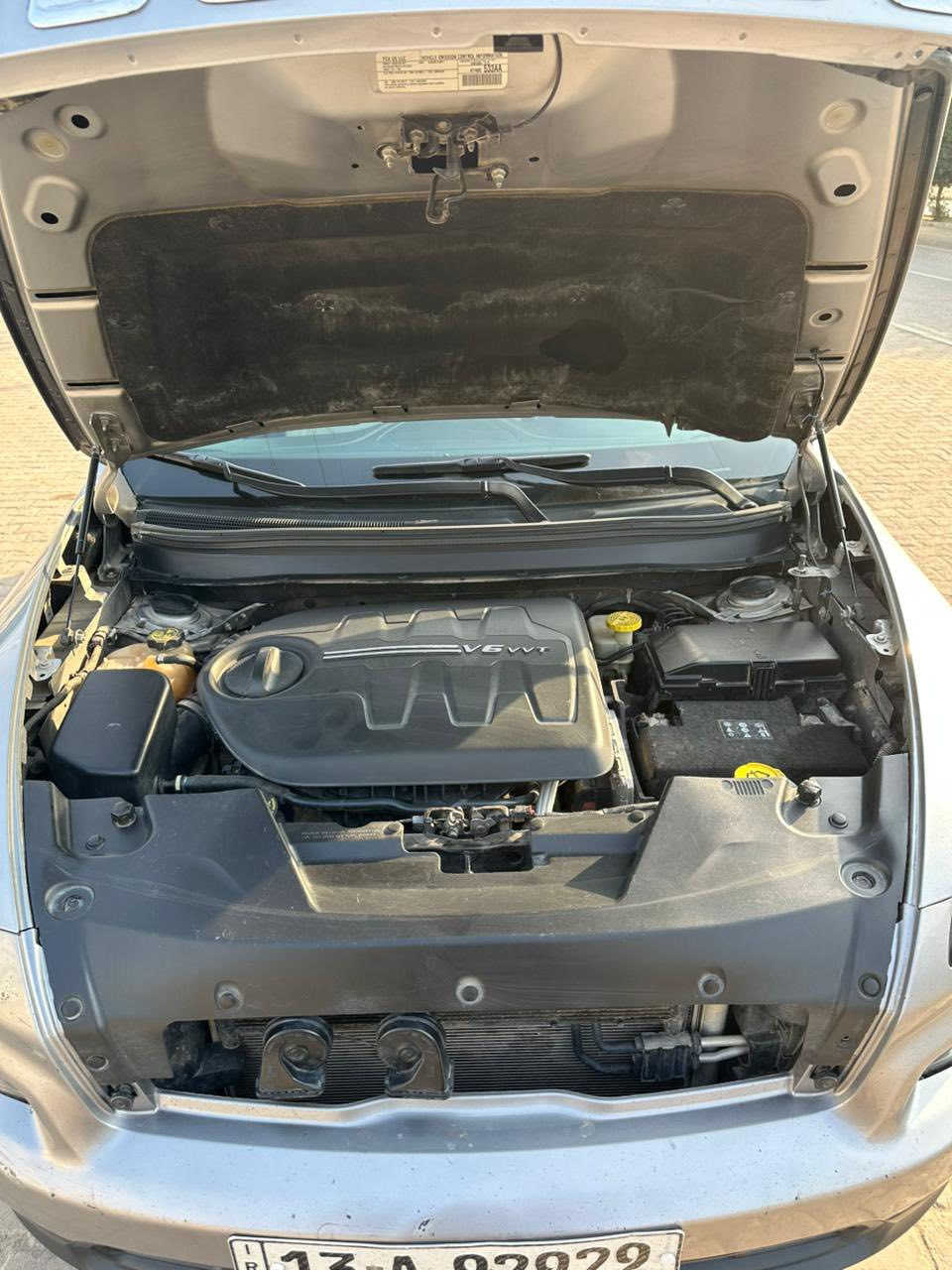 سلام عليكم
السلام عليكم
جيب شيروكي ( بزون ) 
موديل 2017
لون فضي 
الداخل كريمي 
مكينه 6 سلندر 
تحكم ستيرن 
شاشة كبيره 
تبريد قطعتين 
كشن كهربائي
دبل اكزوز 
حساس + رادار خلفي 
اشاير بالمري + هيتر 
سايد بريك بصمه
تخم تاير جديد
مكينه وكير وحداديه كفاله
رقم انكليزي جديد
سنوية بأسمي ل 2029
الضرر موضح بالسونار 
مكان السيارة ميسان العمارة ***********
