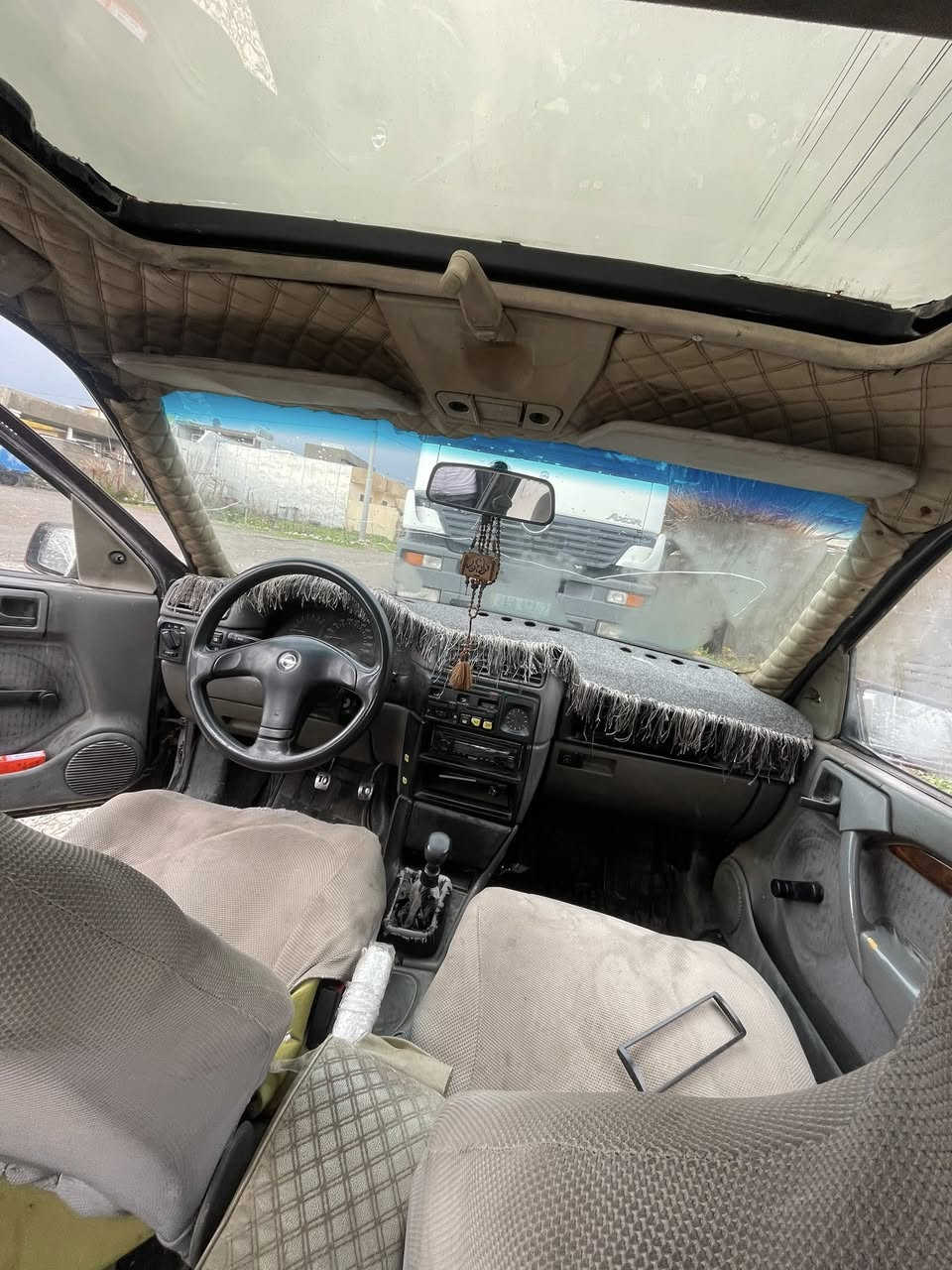 ئۆپڵ ڤیکترا ٩٢ کامل کردومە بە ٩٣ مەکینە ١٨ سڵایت گێڕ و مەکینەی بەشەرت سەنەوی ساڵێکە بەسەر چوە تەحویل وەکالە خرامە هەموی بەشەرت سەیارەکە توند و تۆڵە سەیارەی ماڵە هی مەعرەز نیە
شوێنم بازیانە 
***********
