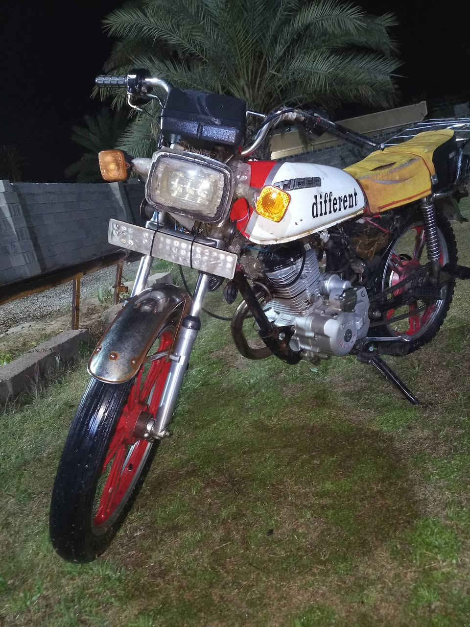 سلام عليكم دراجه يراني موديل 2020 البيع النتصال الرقم *********** السعر 375 بيه مجال مكاني الضلوعيه
