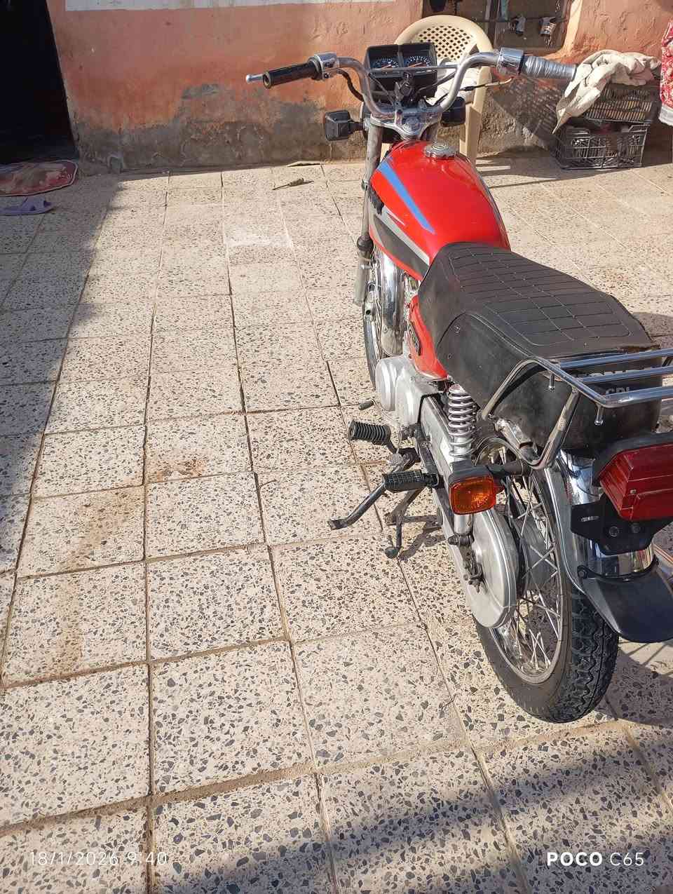 دراجه للبيع شراي بي خير اويدلل السعر 350 ابيه مجال اتصل ***********
