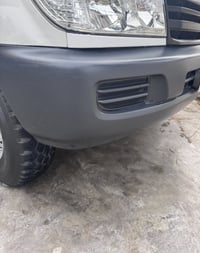 دعاميات لاندكروز من موديل ٢٠٠٠_٢٠٠٧ للبيع   ٠٧٨٠٣٤٧٦١٤٩