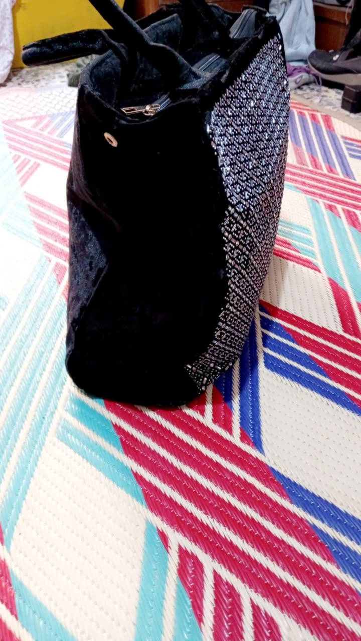 ماركة تخبل قسطول قماشها كولش لطيفه


**إذا كنت صاحب هذا الإعلان وتريد حذفه لأي سبب، رجاءا أرسل رسالة إلى الدعم الفني**