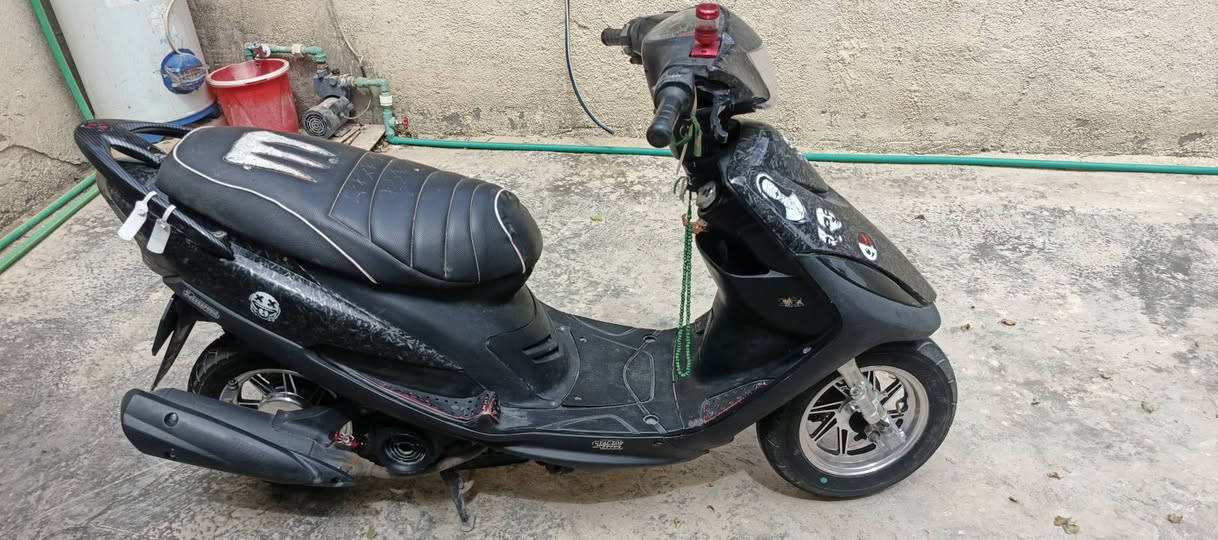 سلام عليكم دراجه ماكس عدله للبيع سعره 500 وبيه مجال بصيط نكره سلف


**إذا كنت صاحب هذا الإعلان وتريد حذفه لأي سبب، رجاءا أرسل رسالة إلى الدعم الفني**