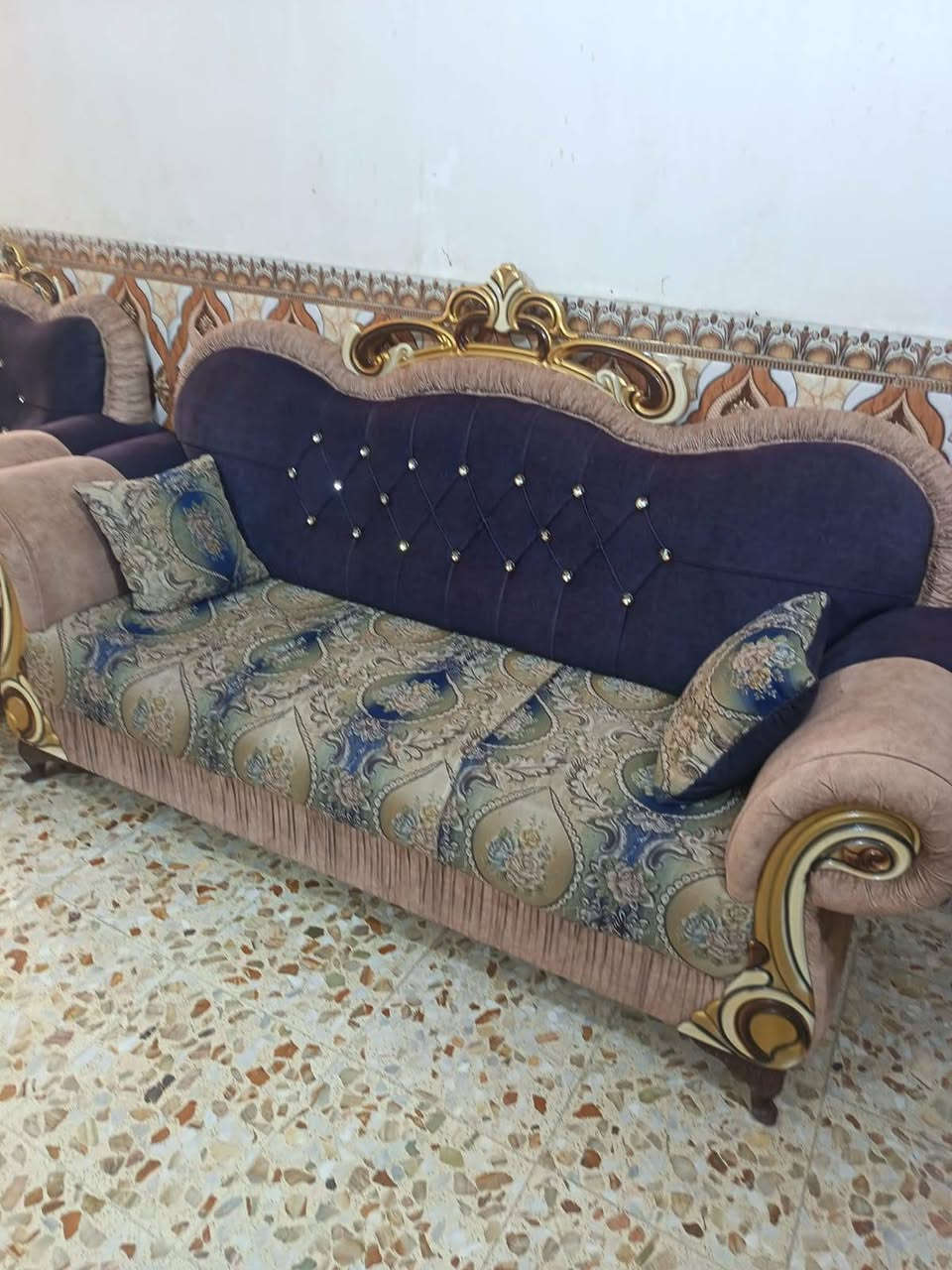 تخم للبيع العلوان بابل شارع الحسينية شارع 80 الاتصال على اللارقام الموجوده /0772571595ا/***********
