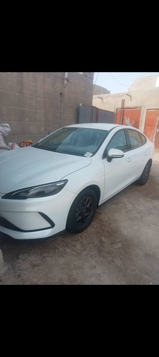 السلام عليكم سياره بي واي دي للبيع سياره زيرو ما ماشي سعر 120 وابي مجال تحياتي للجميع ***********
