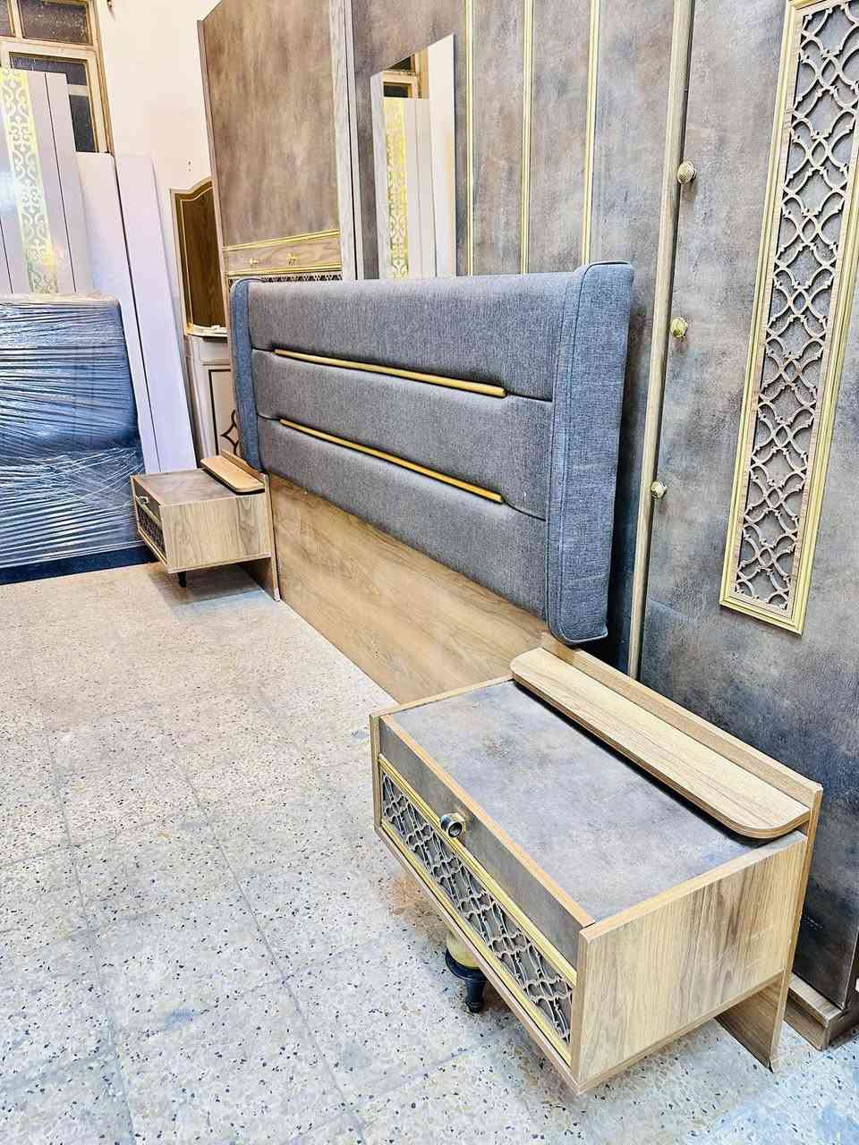 غرفة نوم تركي 🇹🇷مستخدم 
نضافه 80‎%💯
تتكون من 7 قطع 
سعره 650 الف 
توصيل وشد داخل بغداد مجاناً حجز واتساب فقط ***********
