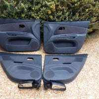 للبيع طخم أوجه أبواب وزوج  مرايات لون اسود كهرب مال ريو ٢٠٠٩ ، ٢٠١٠ ال...