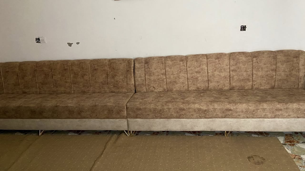 سلام عليكم حبايب سيت تخومه 4قطع نضيف وكامل جيب وخلي بالصاله مرتب ونقشته حلوه  مستعجل عله بيعته ب180وبي مجال للصره لشراي يراسلني واني حاضر


**إذا كنت صاحب هذا الإعلان وتريد حذفه لأي سبب، رجاءا أرسل رسالة إلى الدعم الفني**