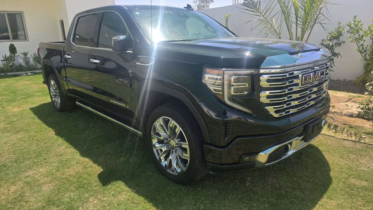 للبيع GMC سيرا 2024
دينالي الشكل الجديد 

باب طويل بدي قصير المرغوب

محرك6200 v8

4*4 فور ويل

سلايد روف فتحة

حساسات 360 درجة من كل الجهات 

رادار امامي خلفي و جانبي 360 درجه 

كامرات 360 و كامرة بالبدي و شاشه مراقبه بالمرايه الوسطيه نفس مال كدلاك

داخل جلد كشنات تدفئه وتبريد امامي وخلفي

كشنات هزاز تحذير

توقف ذاتي عند الرجوع  واتو ستوب و داتا شو بالدشبول 

مري شفط وترحيب و كامرات

باب خلفي 3 طكات 

جامه خلفيه 3 قطع كهربائيه

دوسات كهربائيه اصلي  

منضومه كزوز سبورت بلاديه من امريكا 

5 انظمه قياده 

كير 10 نمر

تشغيل عن بعد كير طرح و شاشات ديجيتال بالكامل 

انارة محيطيه ترحيبيه 360 درجة
سياره رقم بغداد شهداء
***********
