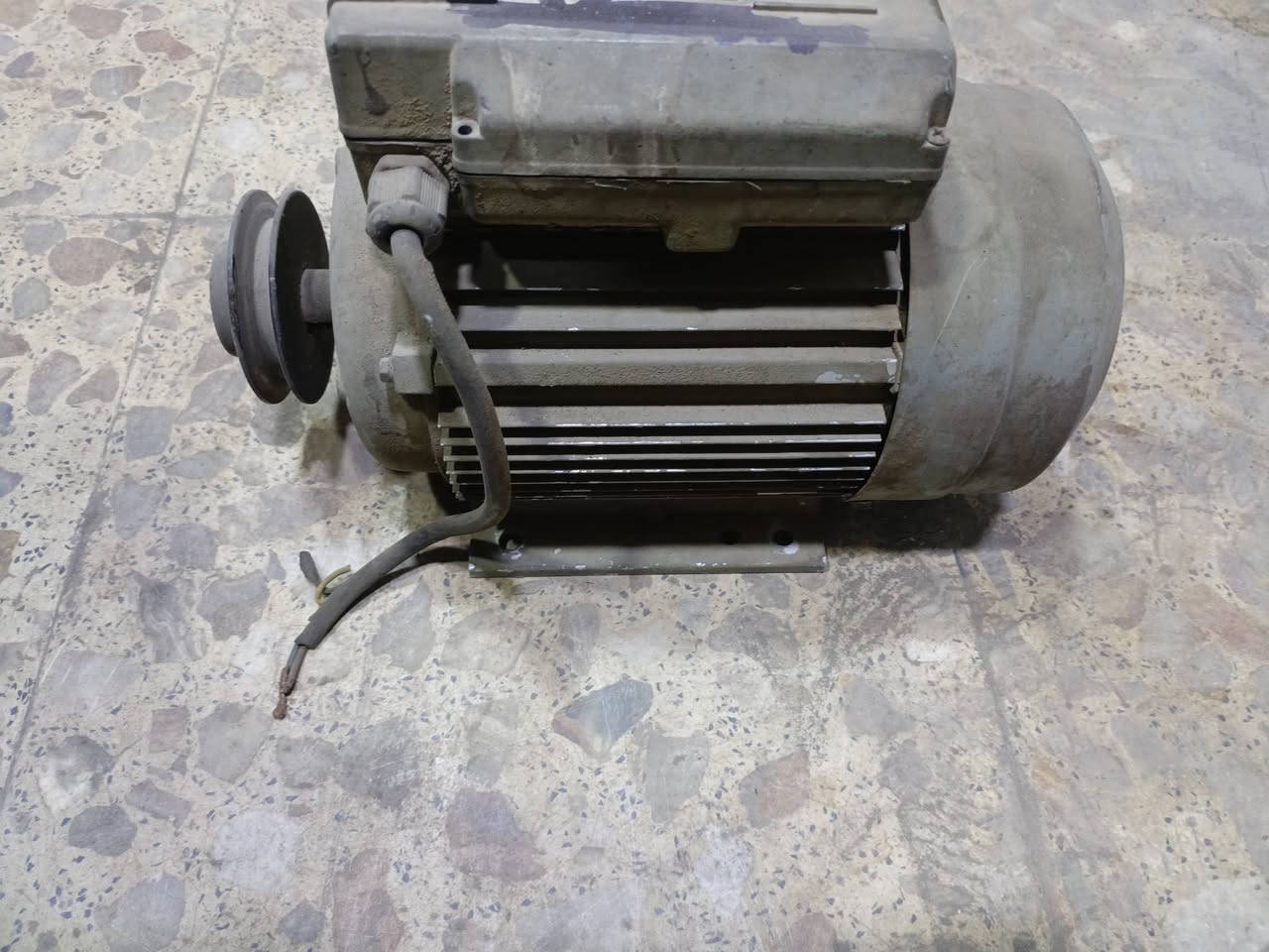 سلام عليكم لبيع لبكان لدوره أبو تشير ***********
