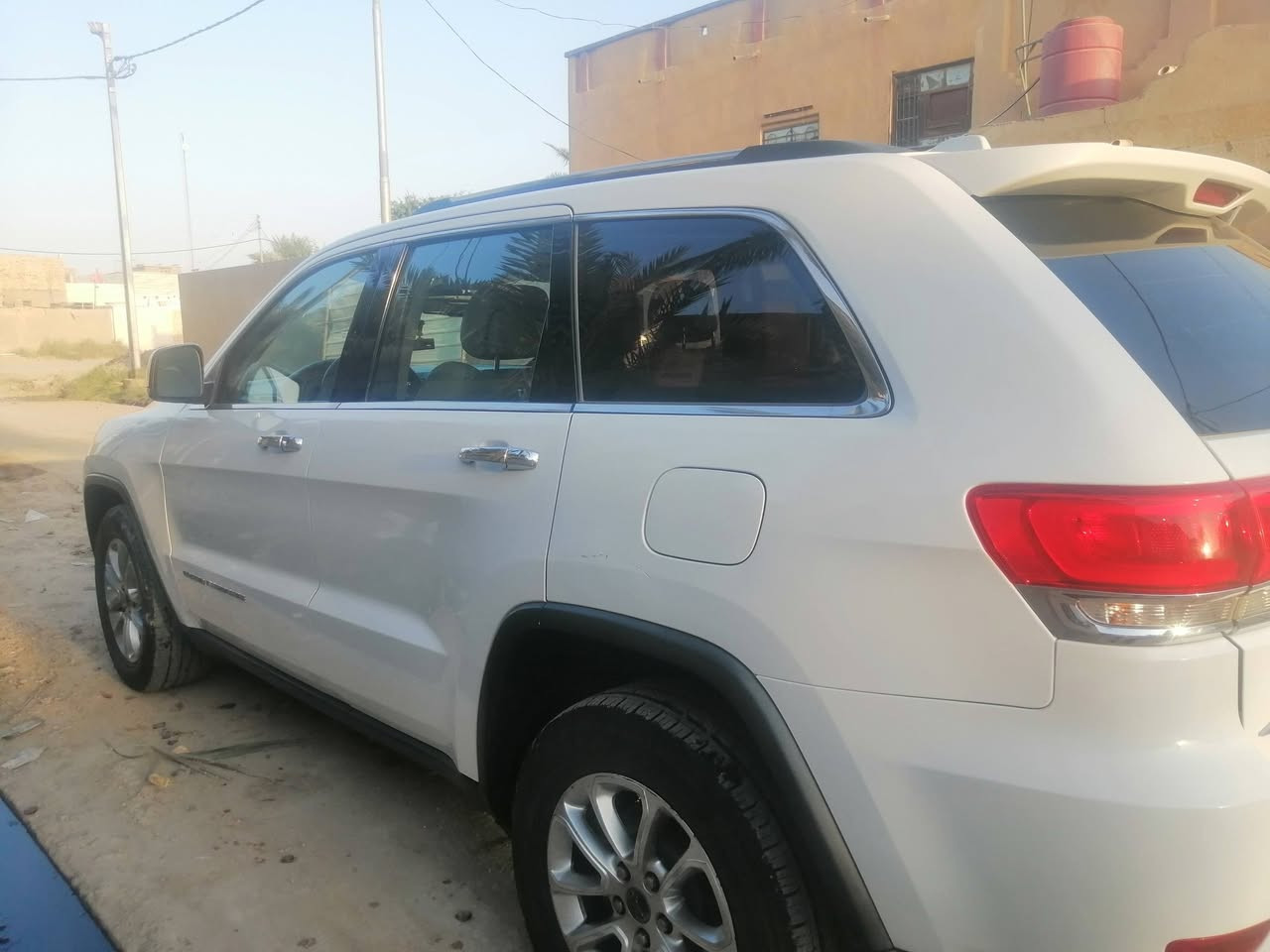 السلام عليكم
جيب شيروكي ليمتد فول موديل 2014 خليجي
ماشيه ١٠٦ الف
السعر 228$
الديوانية غماس
***********
