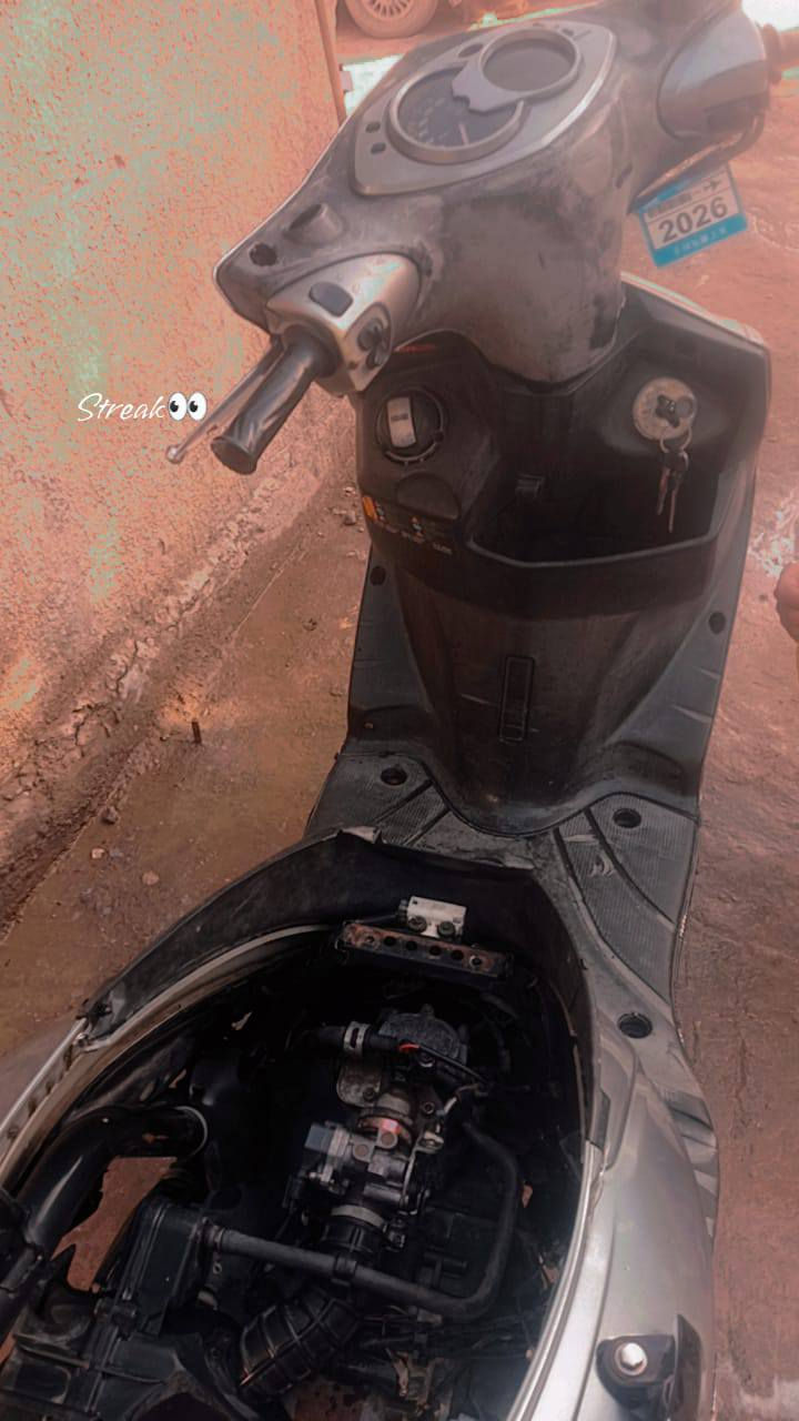 سلام عليكم دراجه سكنس ياباني 
البيع قبق نفخ مكينه ما مفتوحه 
كفرات مبدله جيب فيتر وفحص 
مكان الزعفرانية شارع الكهربه 
*********** سعر 650
