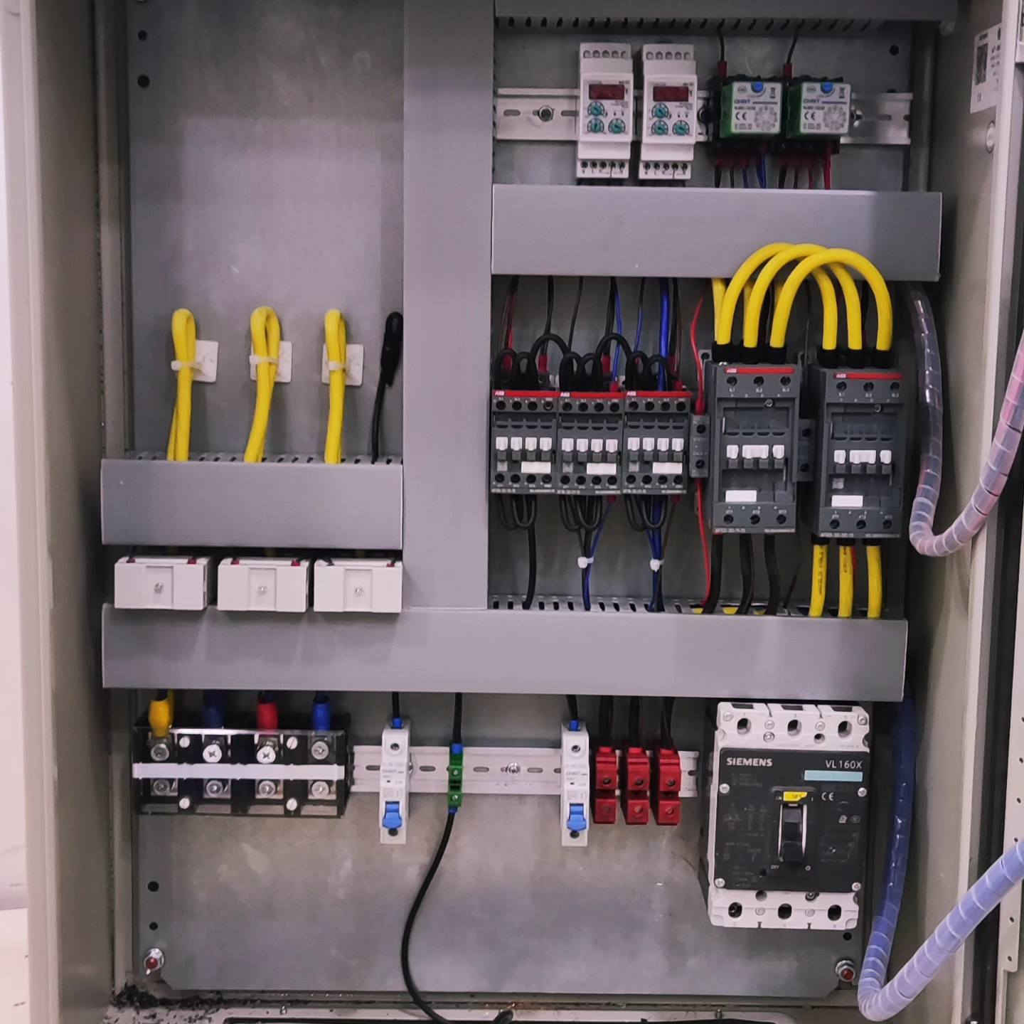 مكتب الإتقان الهندسي 
لوحات السيطرة الكهربائية 
0787 498 4489 
***********
