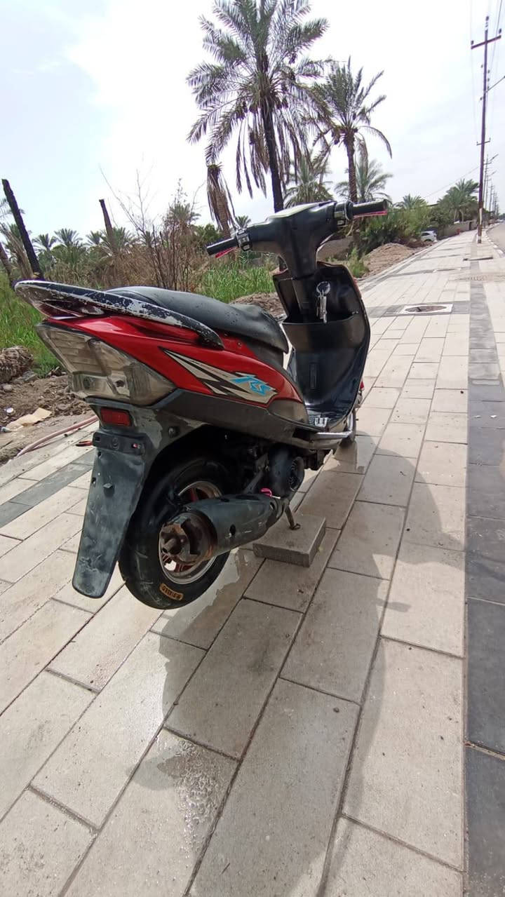 السلام عليكم ماكس للبيع مفتوحه مره واحده كل شيء جاهز بيها السعر 650 قضاء المدينه بني منصور////***********///***********
